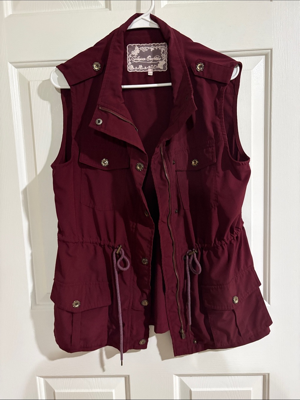Women's Sleeveless Utility Vest - Wine